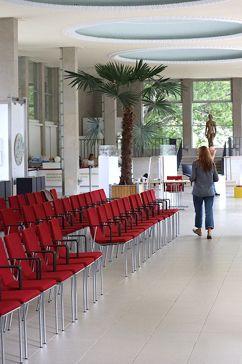 Simone Riedel | Ausstellung | Farbe gibt Raum