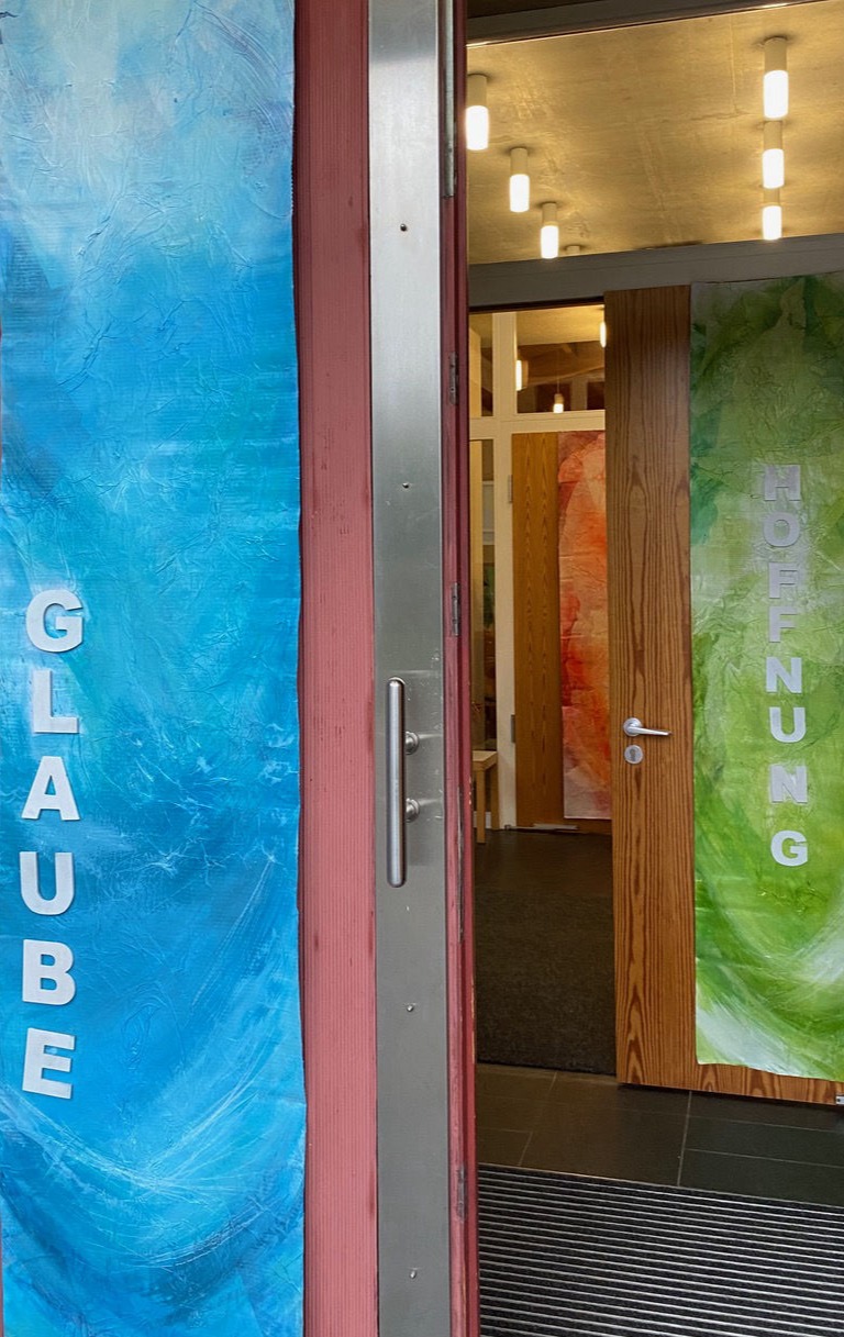 Simone Riedel | Ausstellung | Farbe gibt Raum